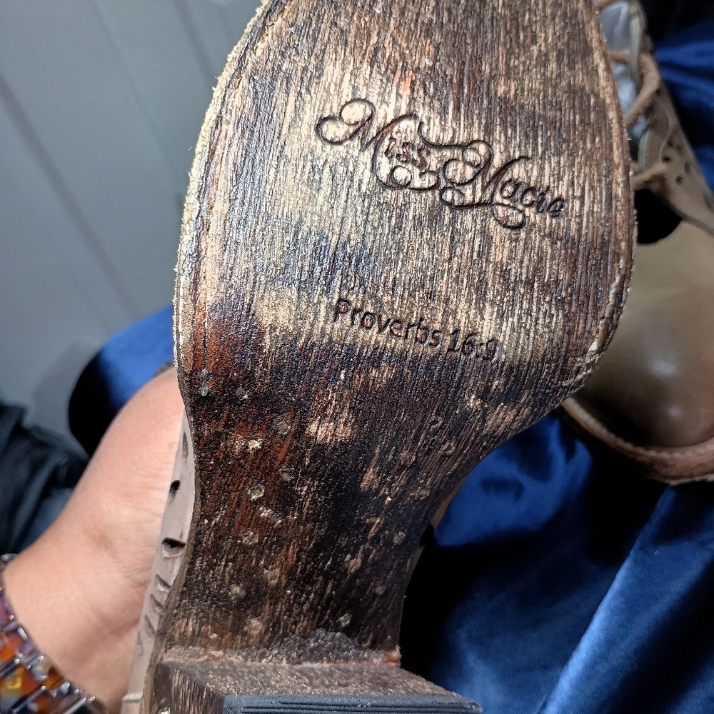 Miss Macie “Waitin On Friday” Laser Cut Leather Booties – Size 10 - Picture 11 of 12